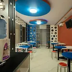 Oyo 342 De\'Kayakini Hotel